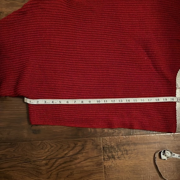 Tobi Red sweater - Picture 8 of 10